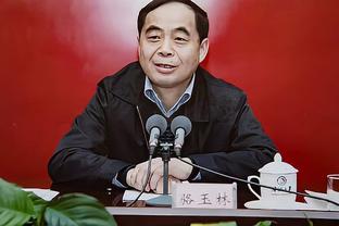 没哨子？！？库里近两战48次出手砍下56分 一共只获得1个罚球